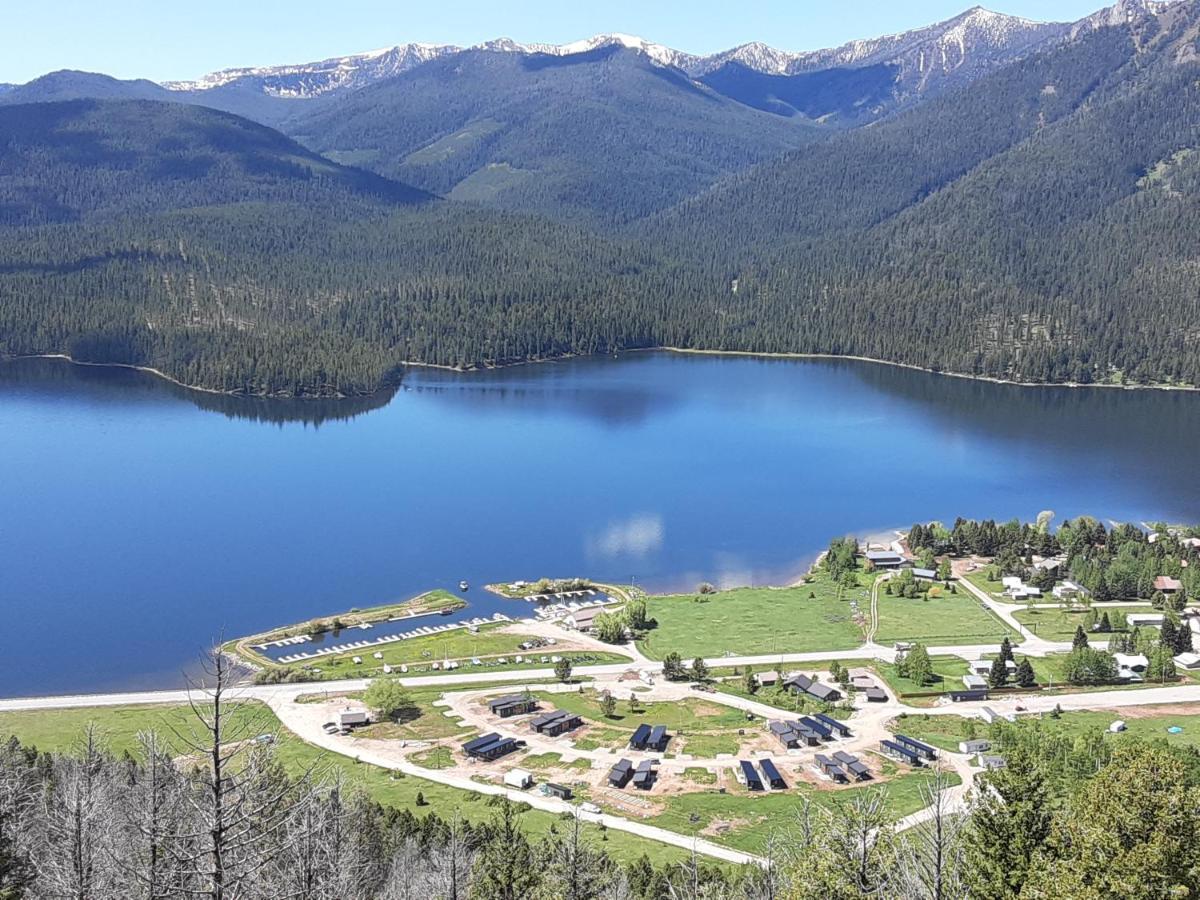 Terra Nova Cabins Запад Йеллоустон Экстерьер фото